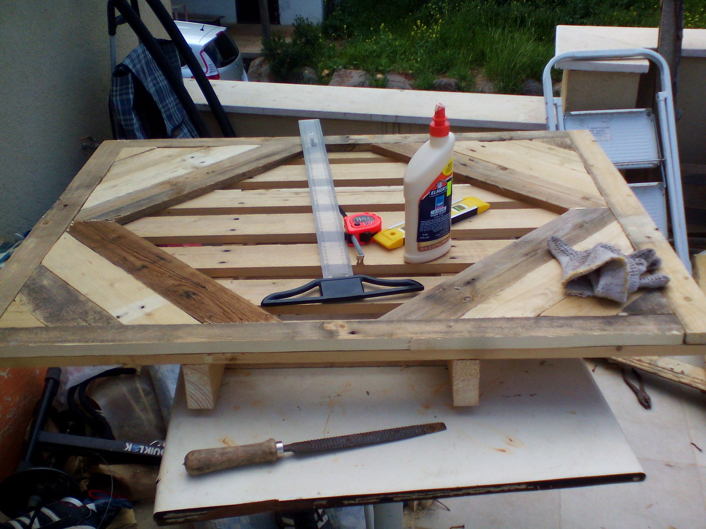 Cheap Diy Coffee Table 11 Steps (with Pictures) Instructables