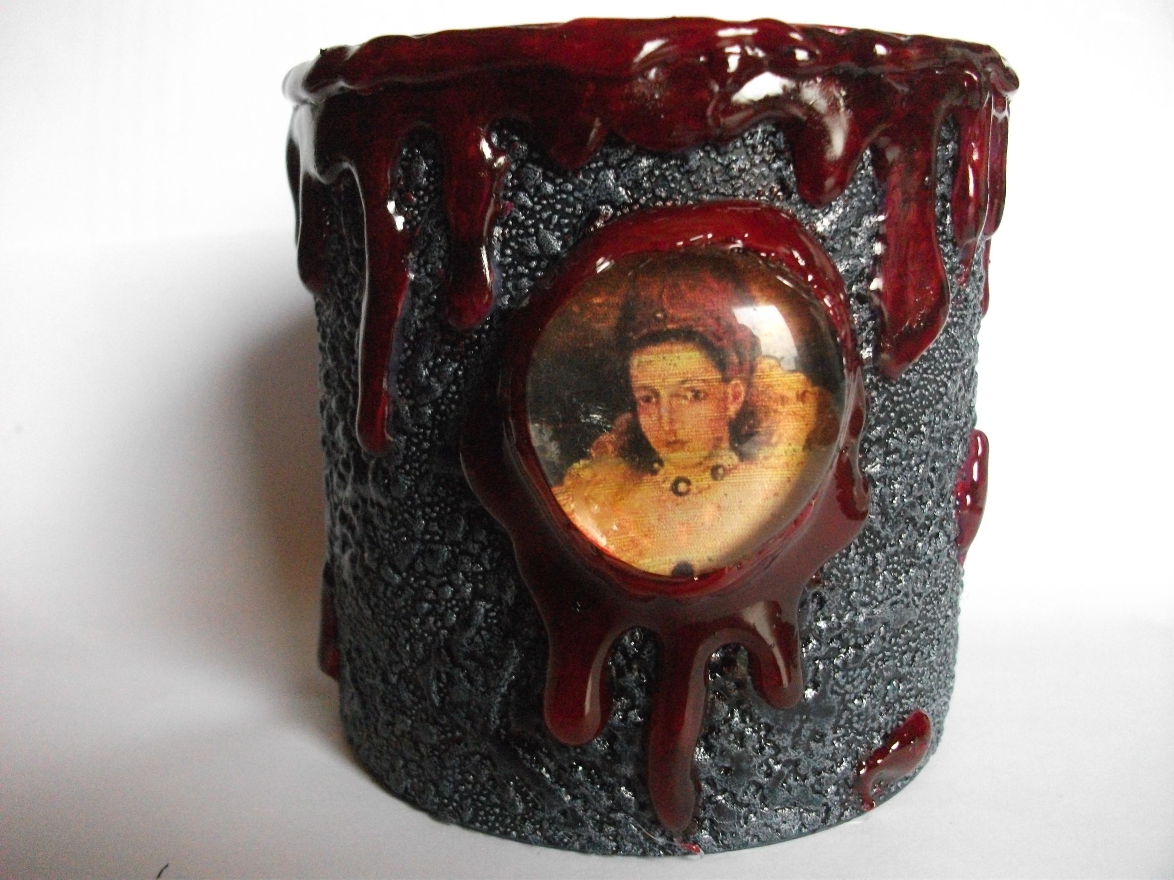 Elizabeth Bathory's Pencil Holder