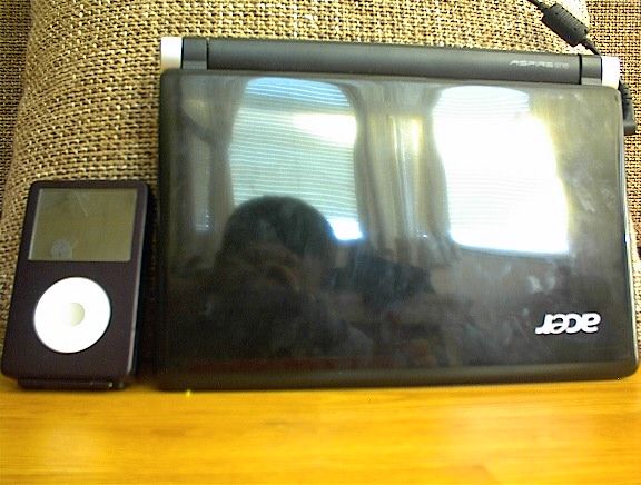 How to Pull Information Off You IPod and Put It Into ITunes!