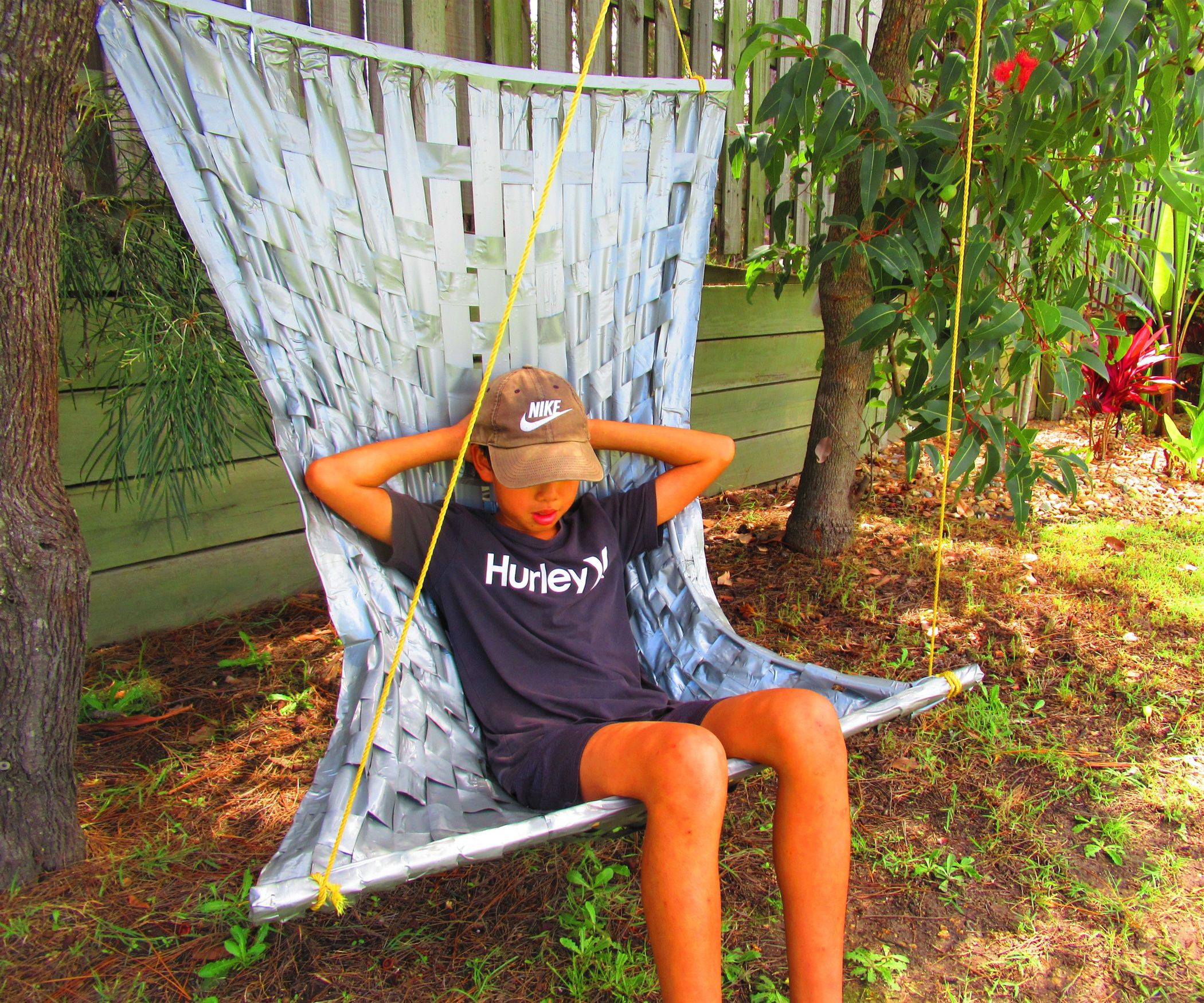 Woven Duck Tape Hammock Chair : 8 Steps (with Pictures) - Instructables