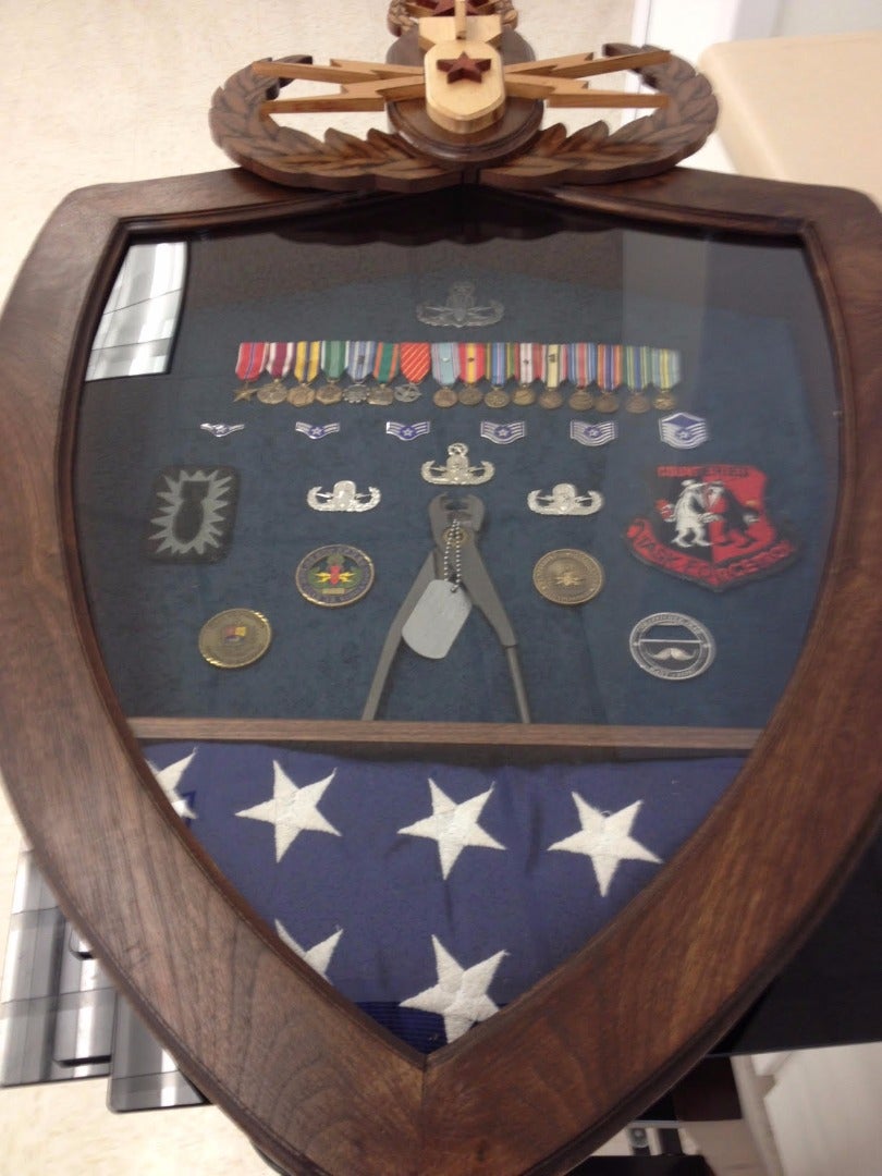 Miter/Dovetail Flag Case - Unplugged!