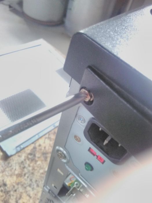 How to Turn a Old/Damaged Pc or Laptop Into a Media Box : 9 Steps ...