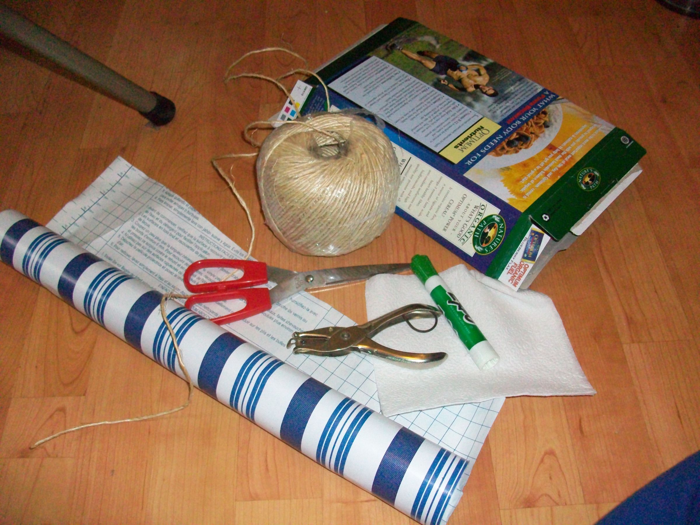 Recycled Dry Erase Notebook! 6 Steps Instructables