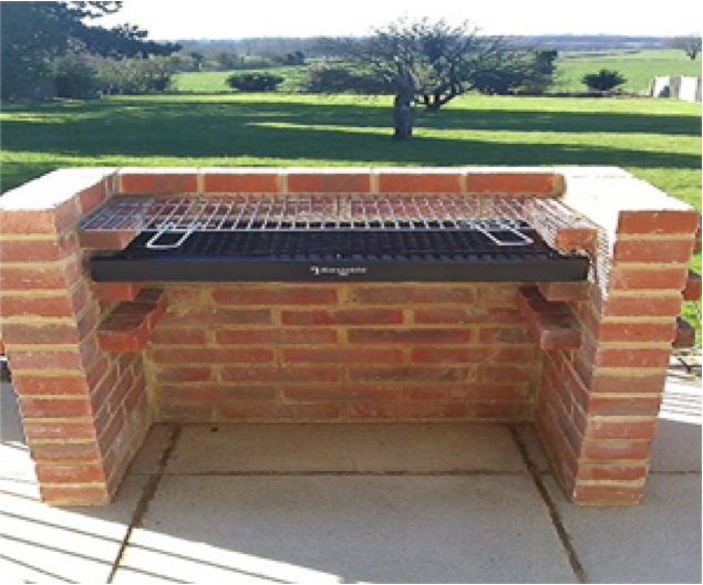 Building top brick bbq