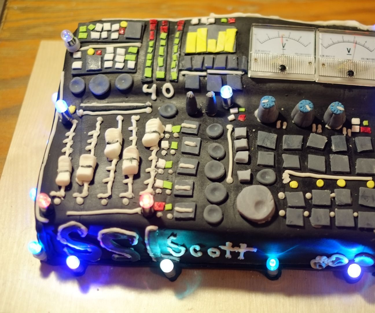 Soundboard cake with working volt meters