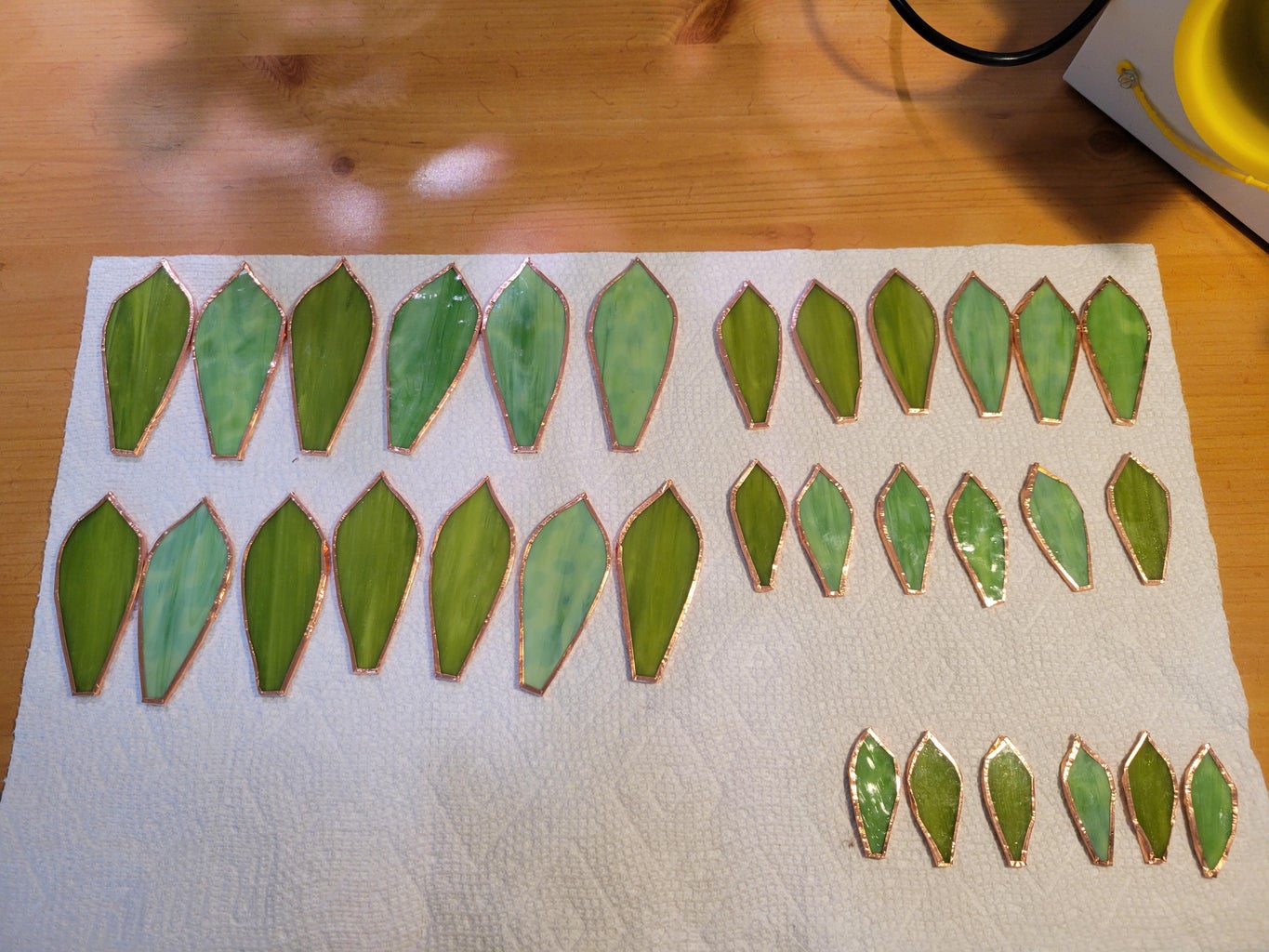 Stained Glass Succulent Pattern : 11 Steps (with Pictures) - Instructables stained-glass-succulent-pattern-11-steps-with-pictures-instructables