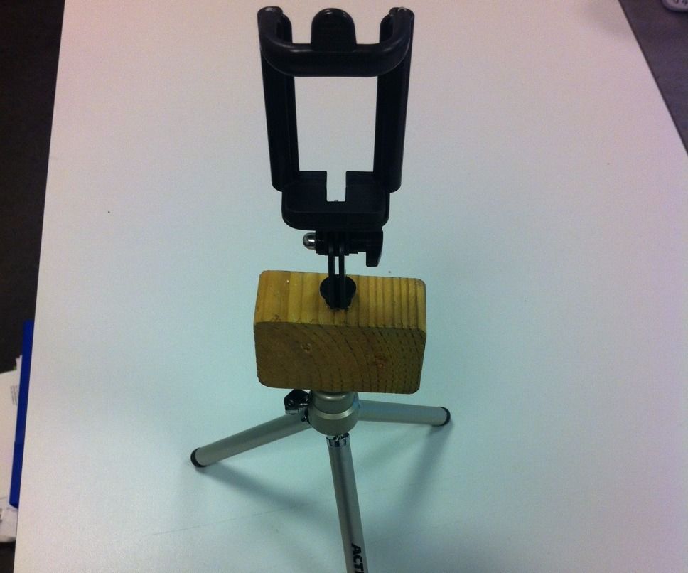 Smartphone tripod from recycled selfie stick and handycam tripod
