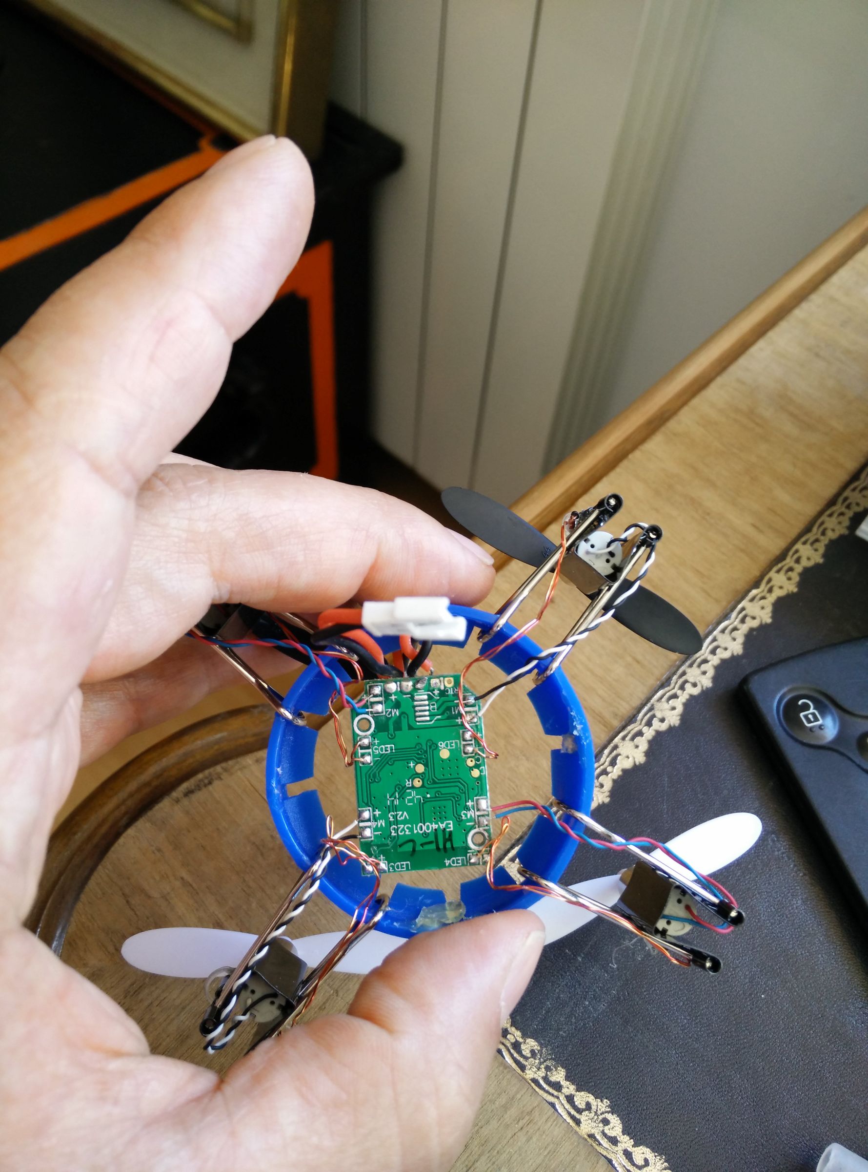 Bottle cap microquadcopter