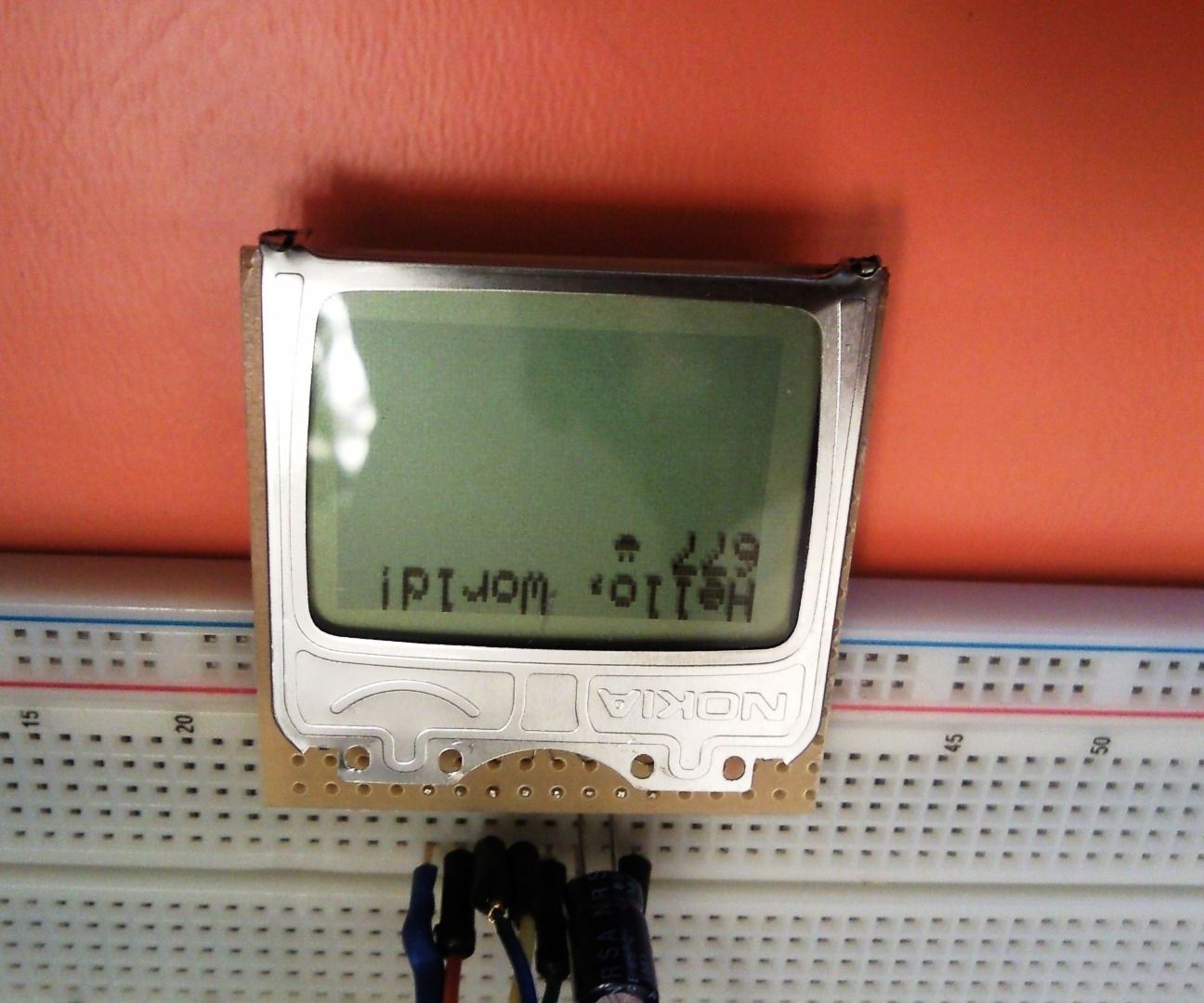 Salvaging a NOKIA 3310 LCD and Using It With Arduino