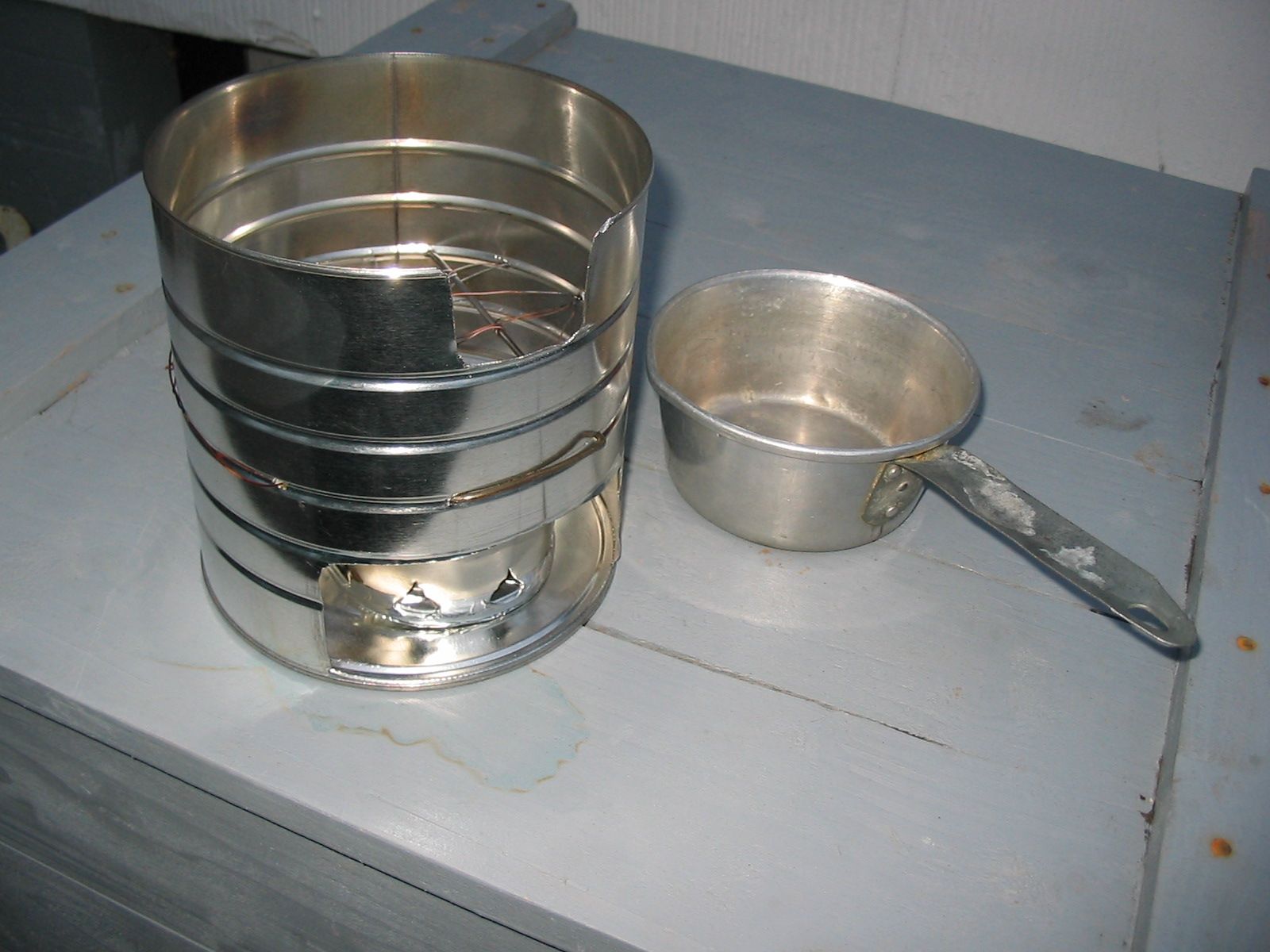 Cat Stove Pt2 Windbreak and Potholder