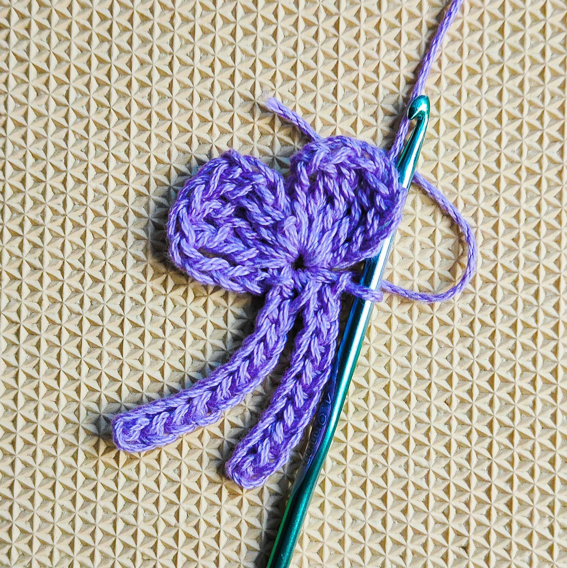 small bow tie crochet pattern