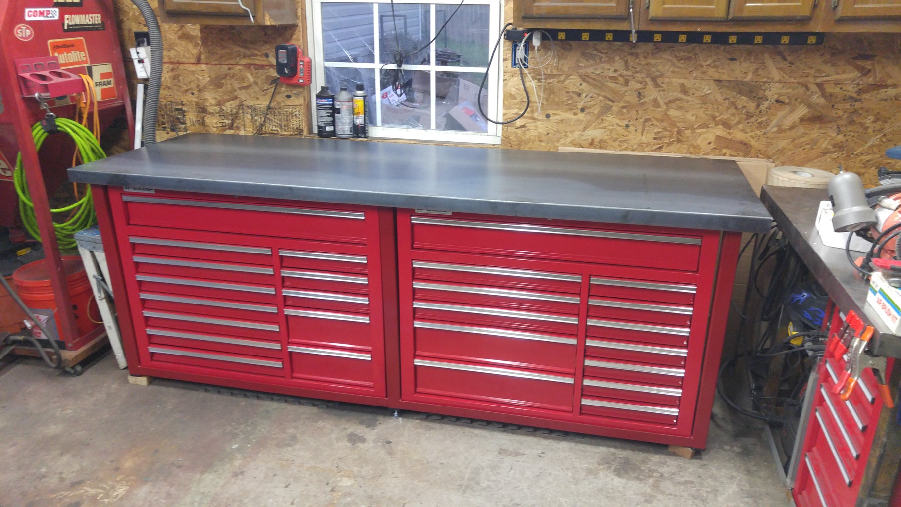 Red tool box workbench Clearance