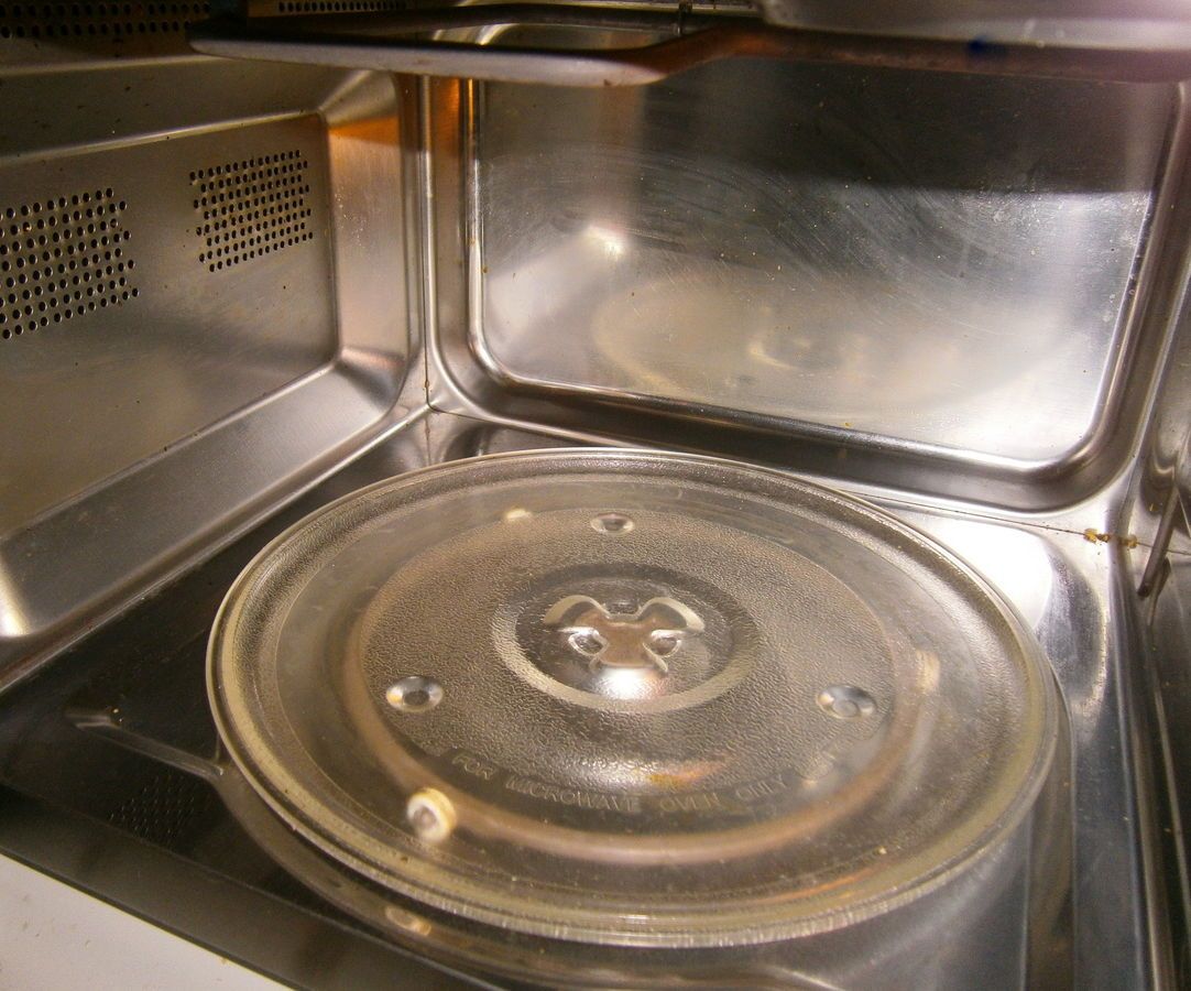 Life Hack : Clean Your Microwave