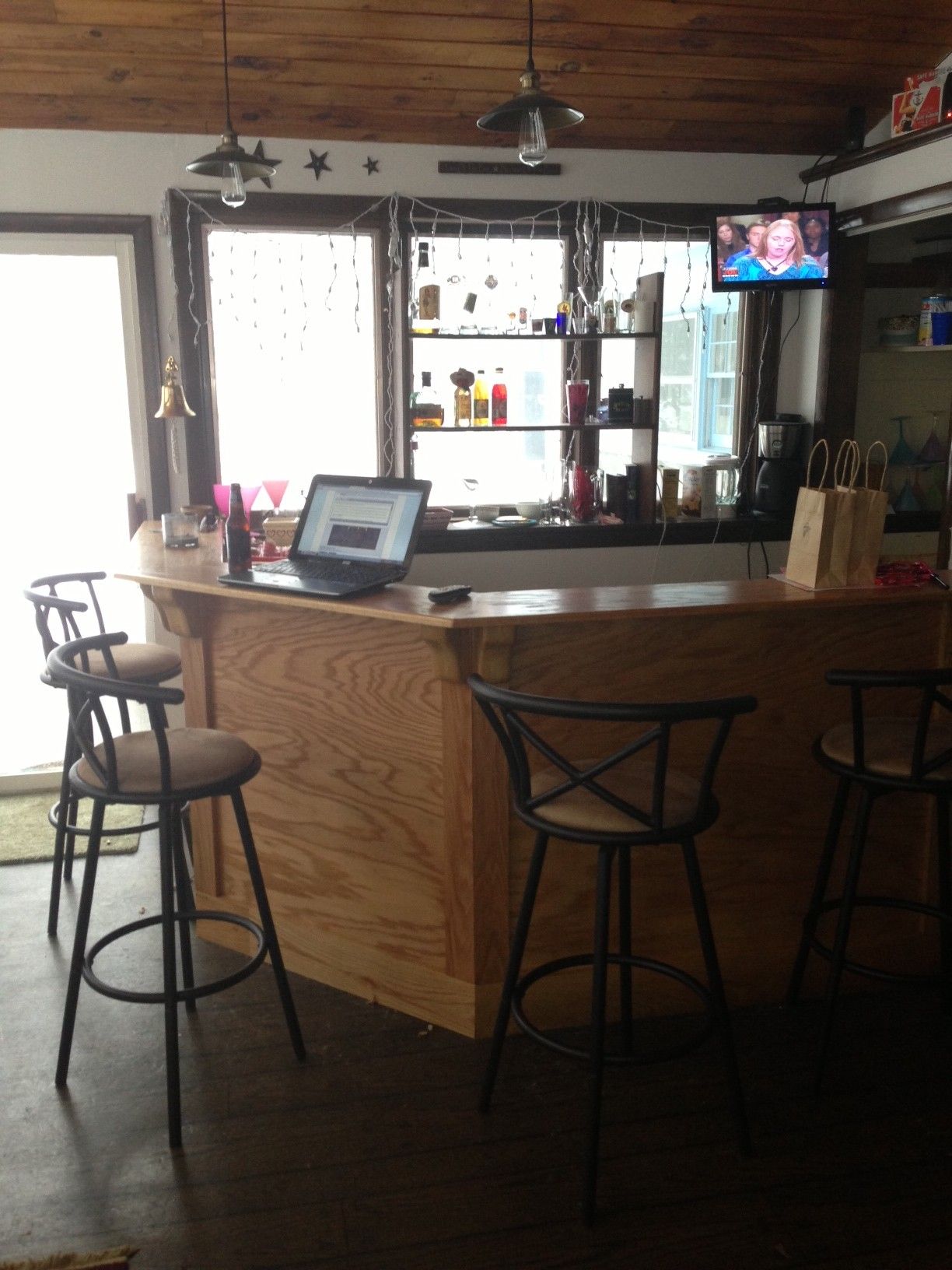 Do-It-Yourself Oak Bar Build