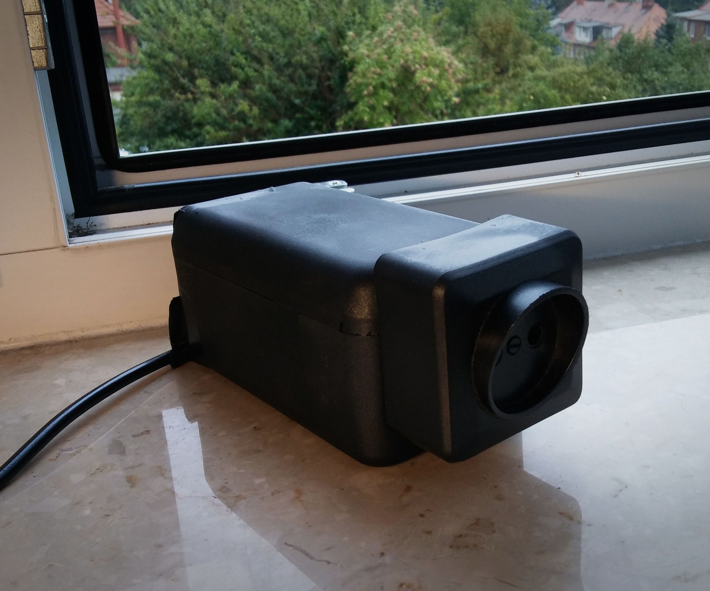 A Wi-Fi Controlled Light Switch