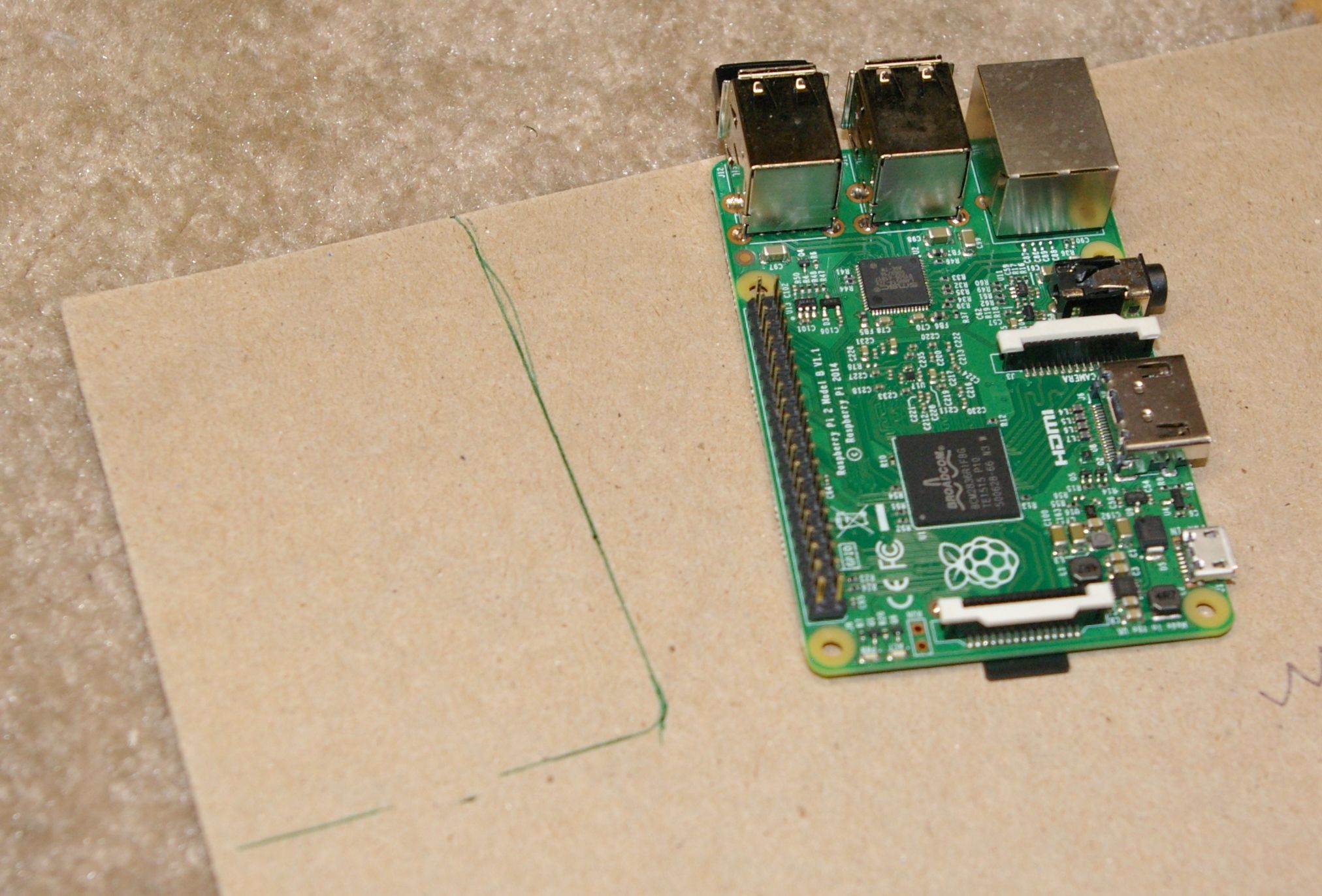 Wireless Raspberry Pi Digital Picture Frame in a Shadow Box 10 Steps