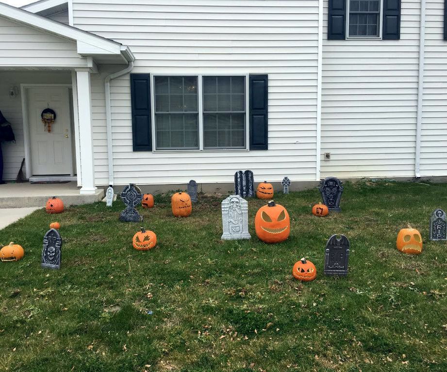 Jack O' Lantern Graveyard