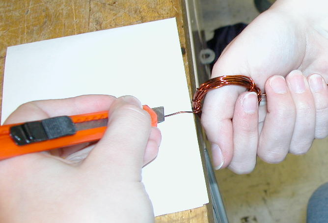 The Simple DC Motor : 5 Steps - Instructables