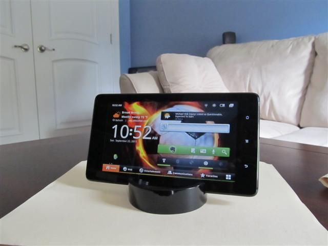 Stylish Tablet Stand (cheap)