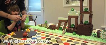 How to Get 5million YouTube Views: Angry Birds Cake Creator Speaks!