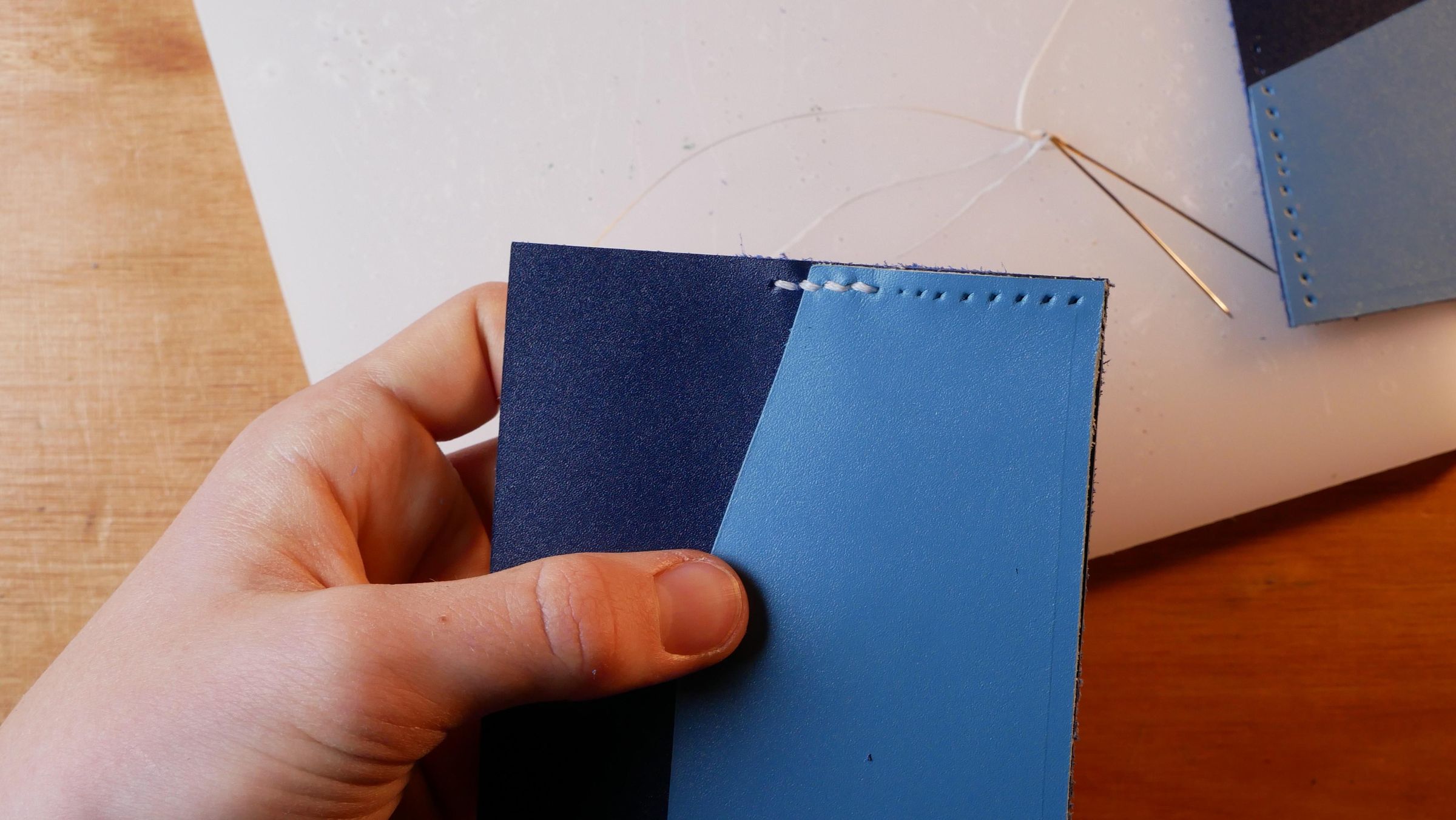 Make a Classy Bifold Leather Wallet 5 Steps (with Pictures