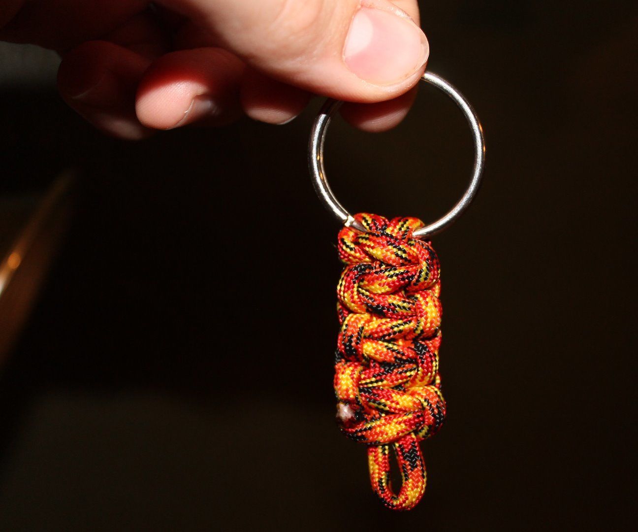 How to Make a Key Fob Out of Leftover Paracord Scraps