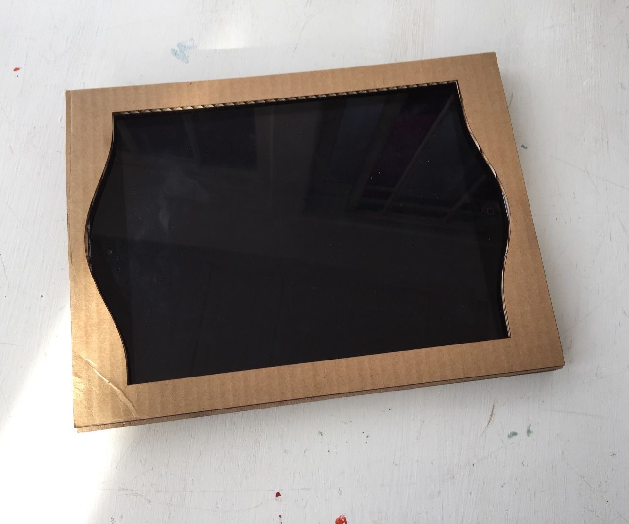 Cardboard IPad Case - With Zotebook
