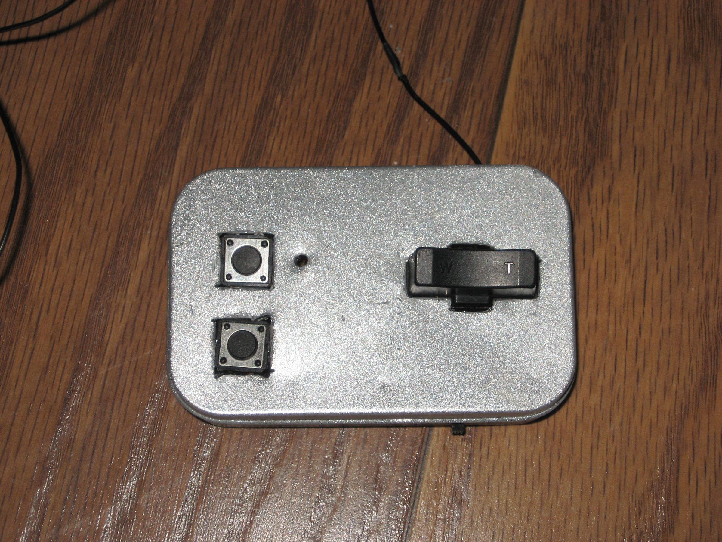 Miniaturization/ Enhancement of an RC transmitter &amp; Reciever Using Altoids!!!