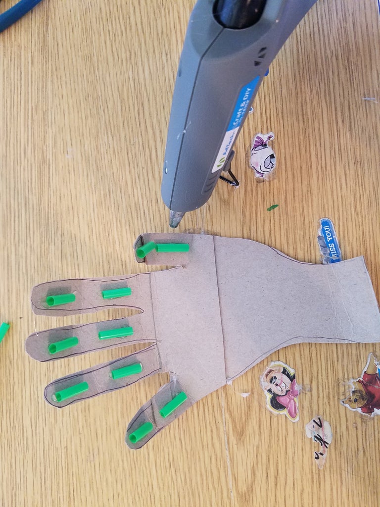 How to Make a Robotic Hand Out of Cardboard : 8 Steps - Instructables