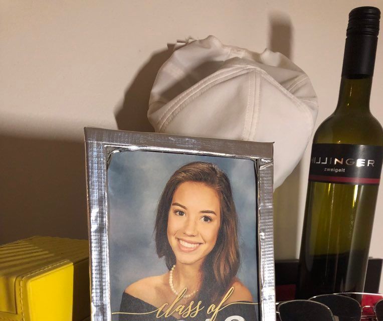 Lets Make a Duct Tape Picture Frame!
