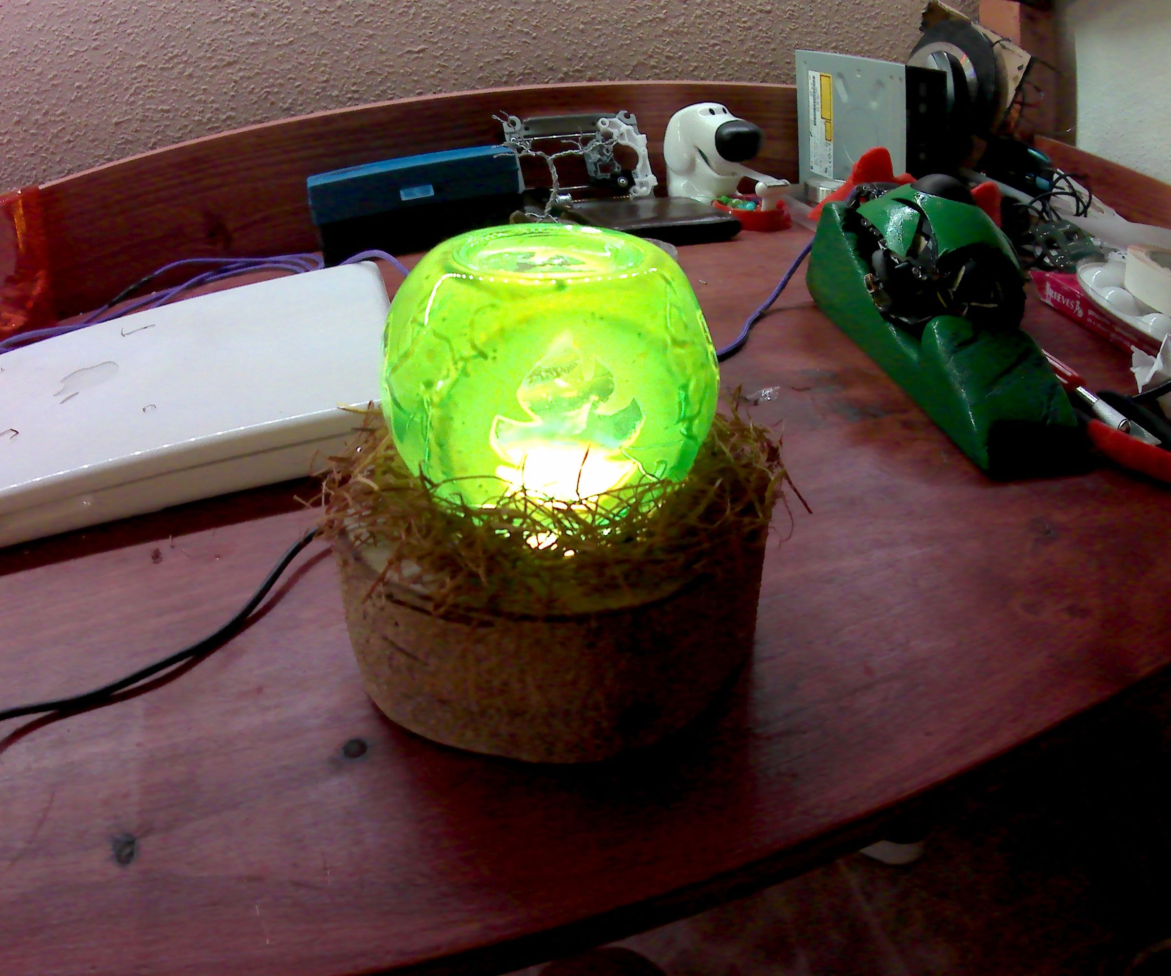 Upcycled GREEN Nature Lamp