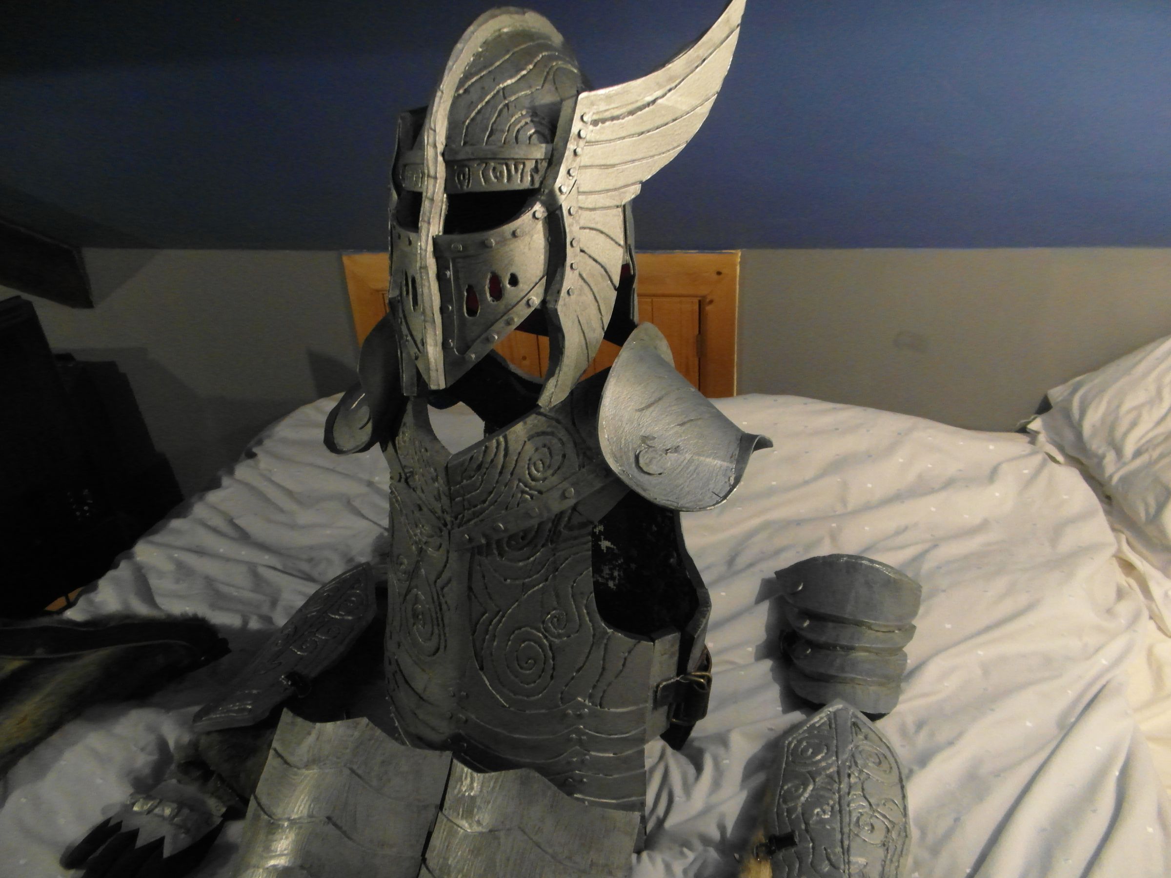 Skyrim Steel Plate Foam Armour. Instructables