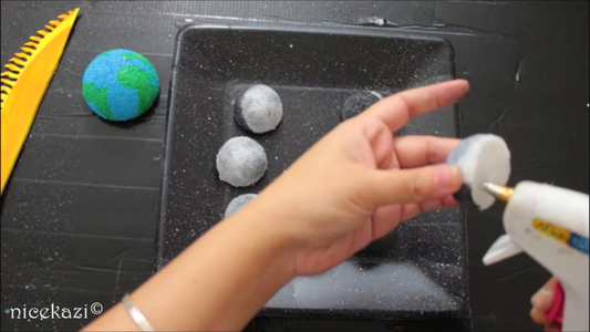How to Make Moon Phases Project for School: Using Paper Plate and ...