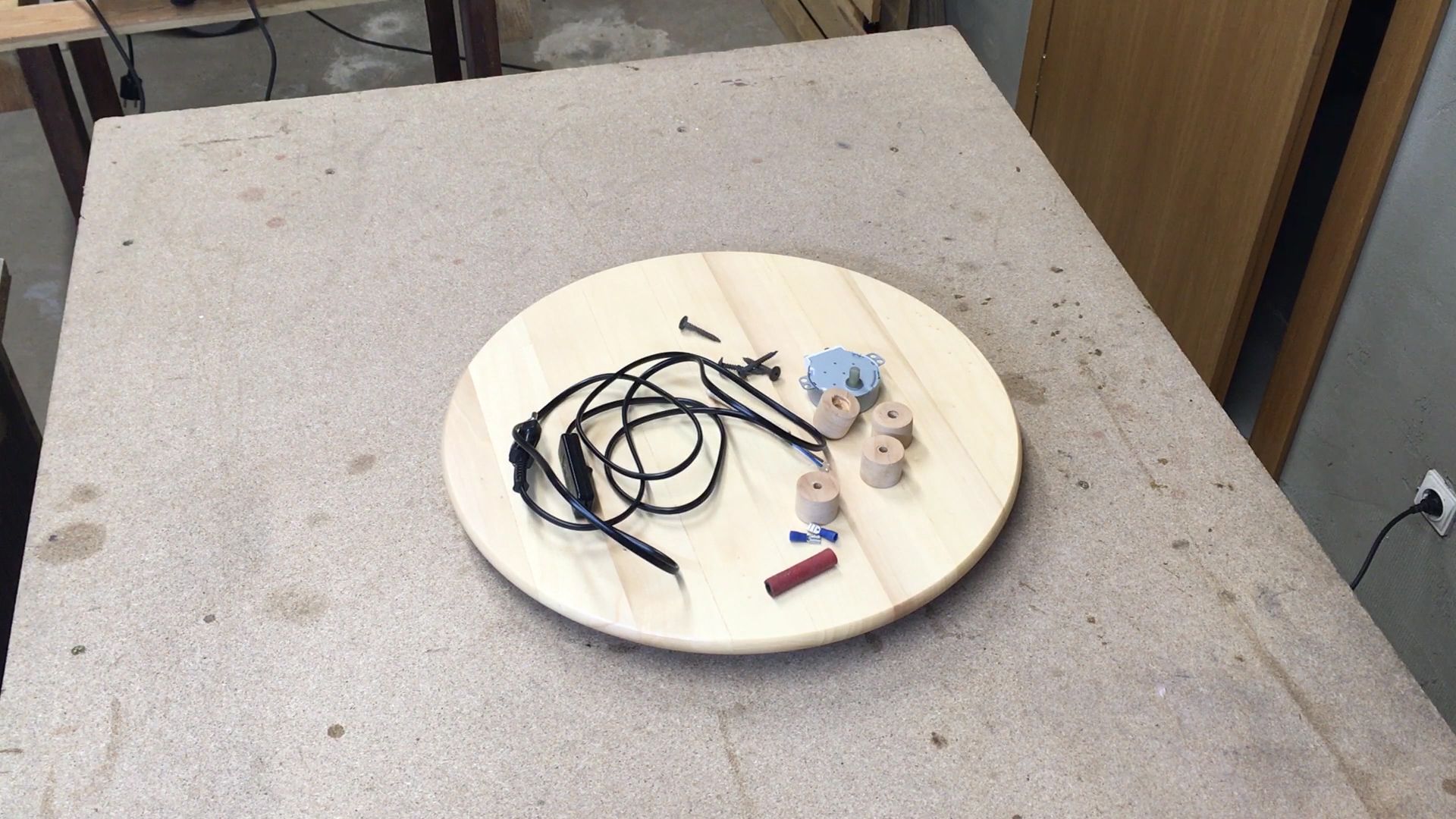 How to Make Motorized Turntable From Lazy Susan 7 Steps (with