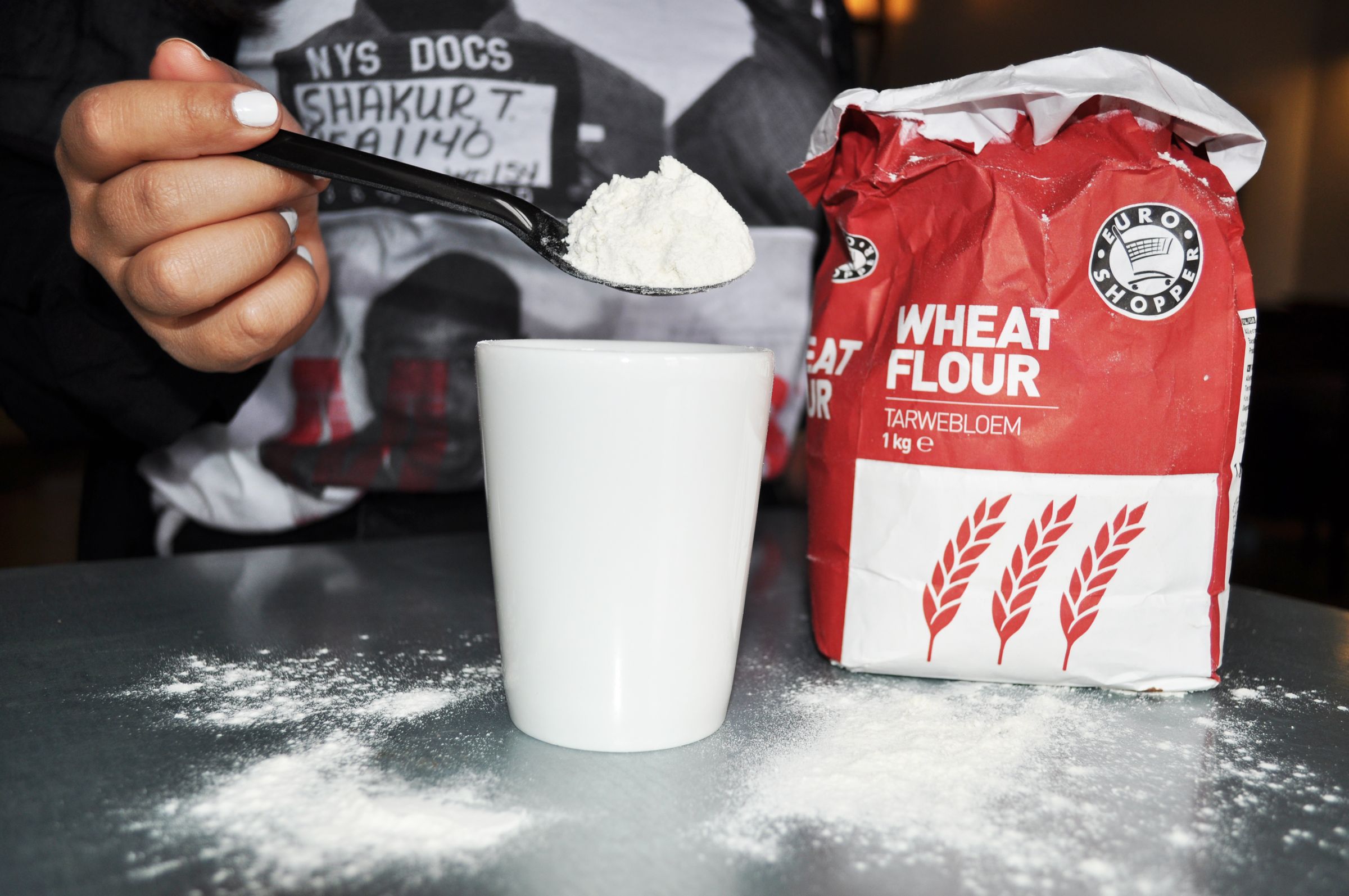 Conductive Dough / Geleidend Deeg 8 Steps Instructables