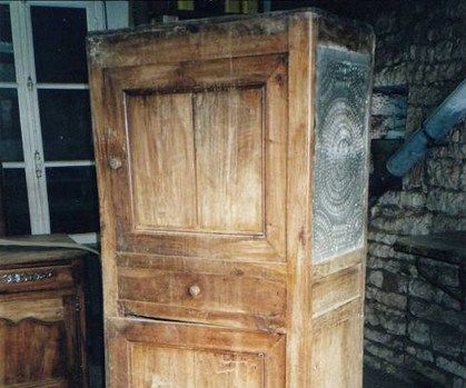 How to Restore an Antique Furniture