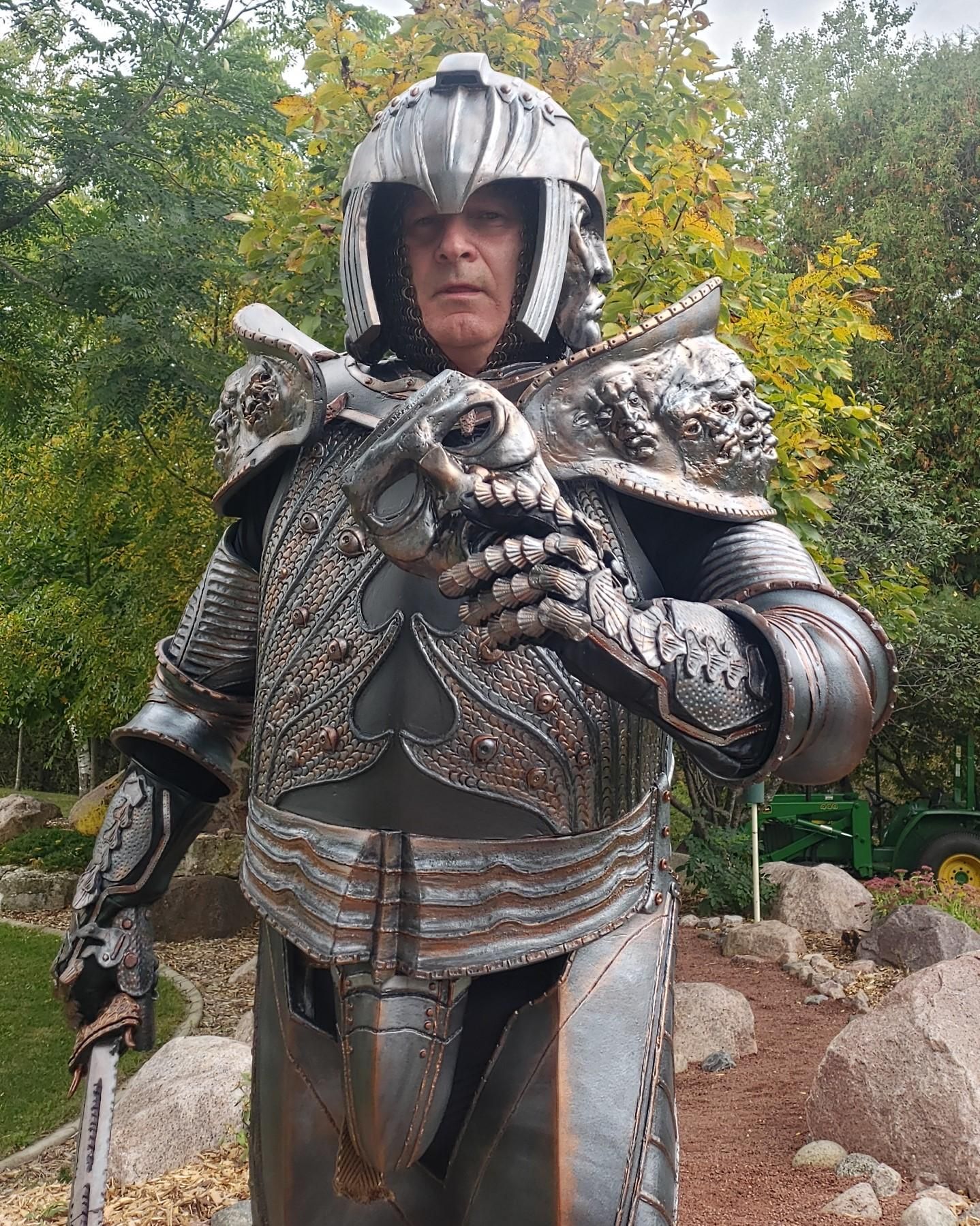 Riddick Lord Marshall Costume : 9 Steps (with Pictures) - Instructables