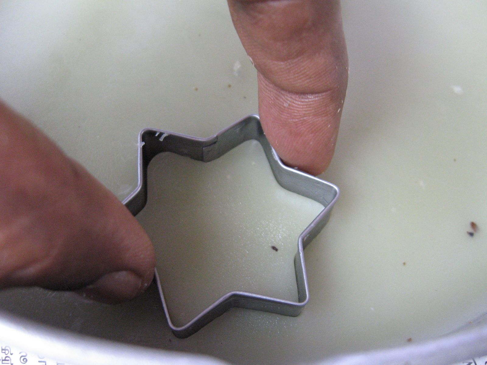 Make Tealight Candles With Leftover Wax and Cookie Cutters 7 Steps