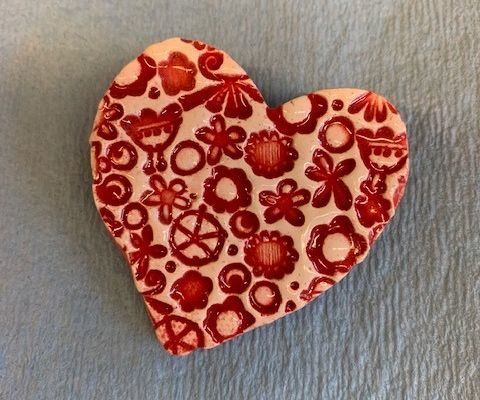 CERAMIC HEART PINS