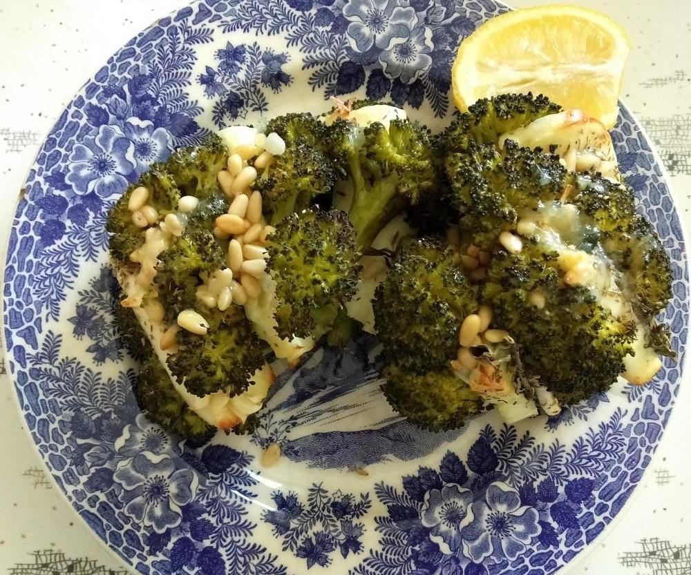 Halloumi Cheese With Broccoli