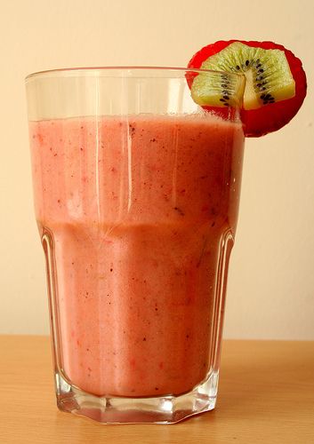 Strawberry, Kiwi & Banana Smoothie