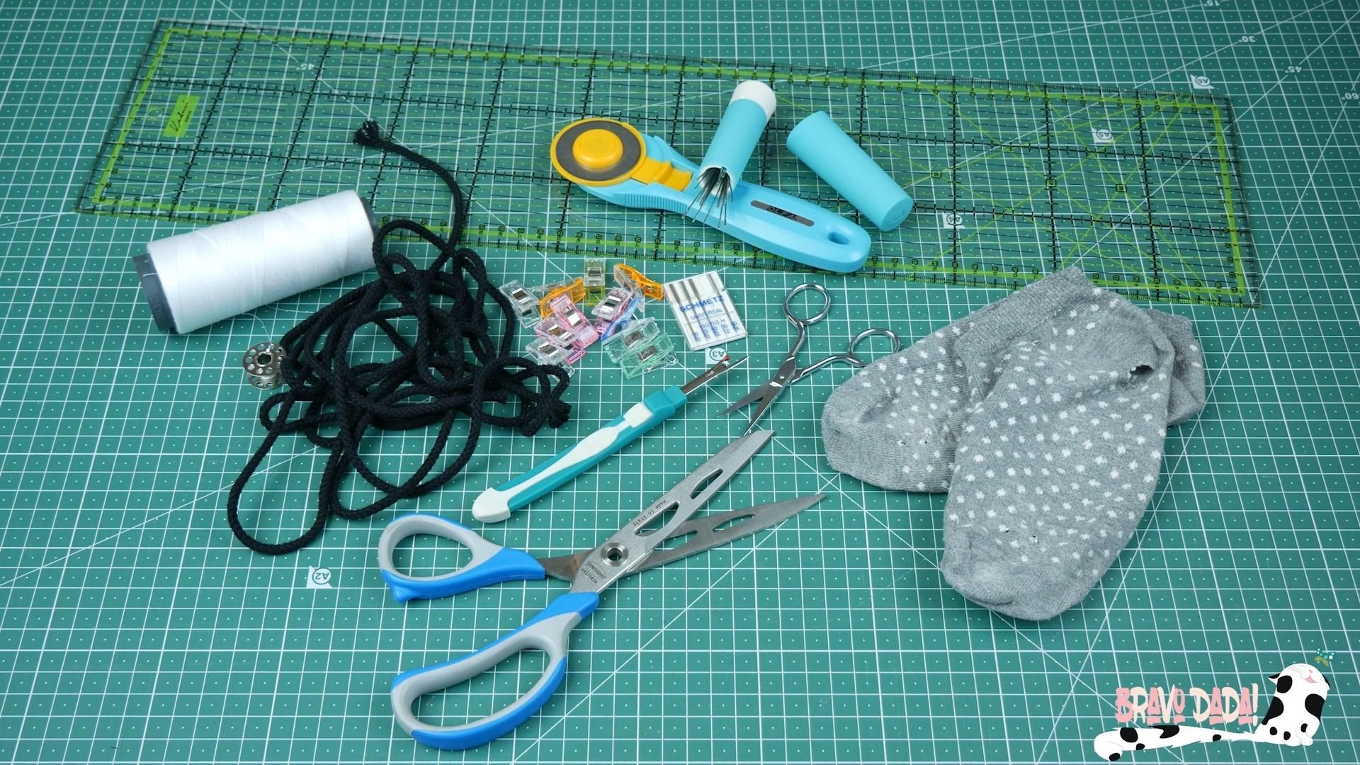 DIY How to Make a Cat Toy Out of Old Socks Old Clothes Reuse Ideas