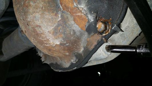 Drain Differential and Remove Old Bolts