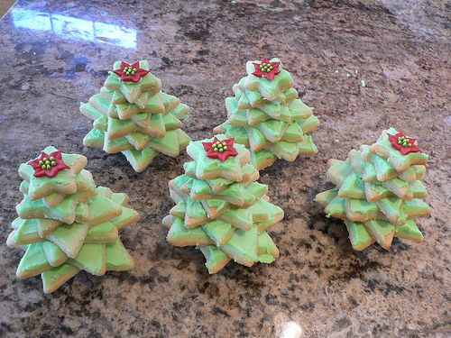 Nifty 3D Christmas Tree Cookies, Great to Eat or Give!