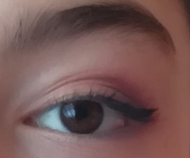 How to Make the Lava Eyeshadow