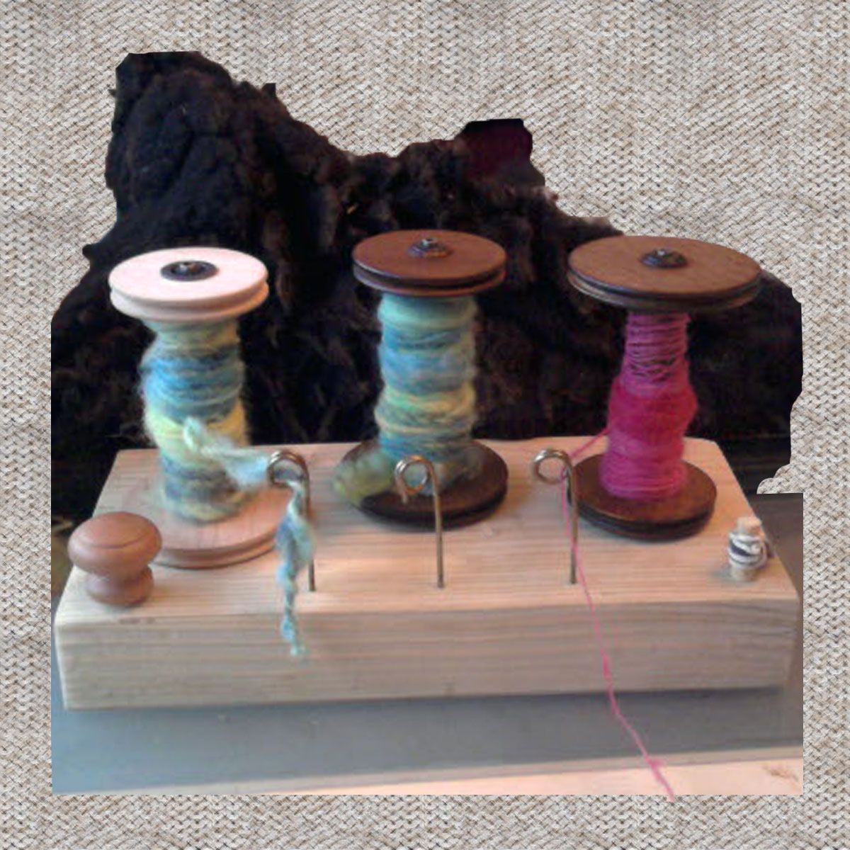 Tensioned Lazy Kate With Yarn Guides