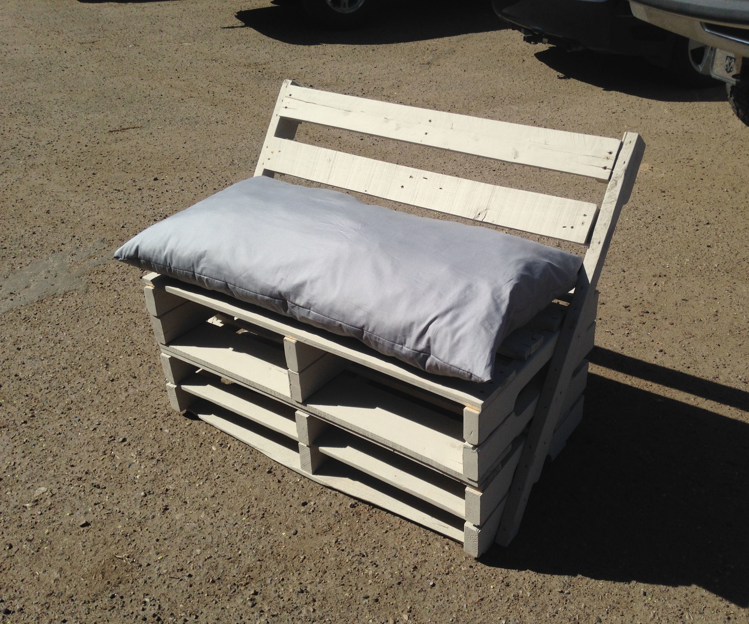 Pallet Bench With Shoe Rack
