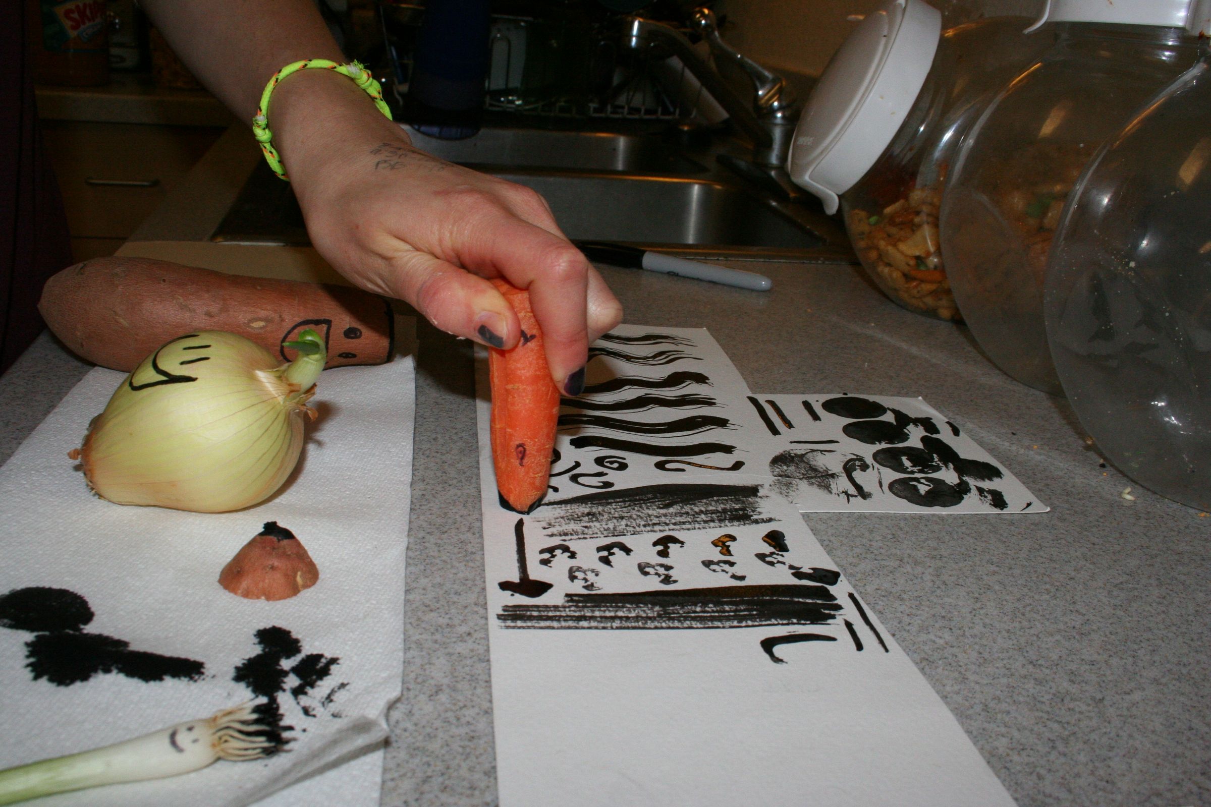 How to Paint With Vegetables Instructables