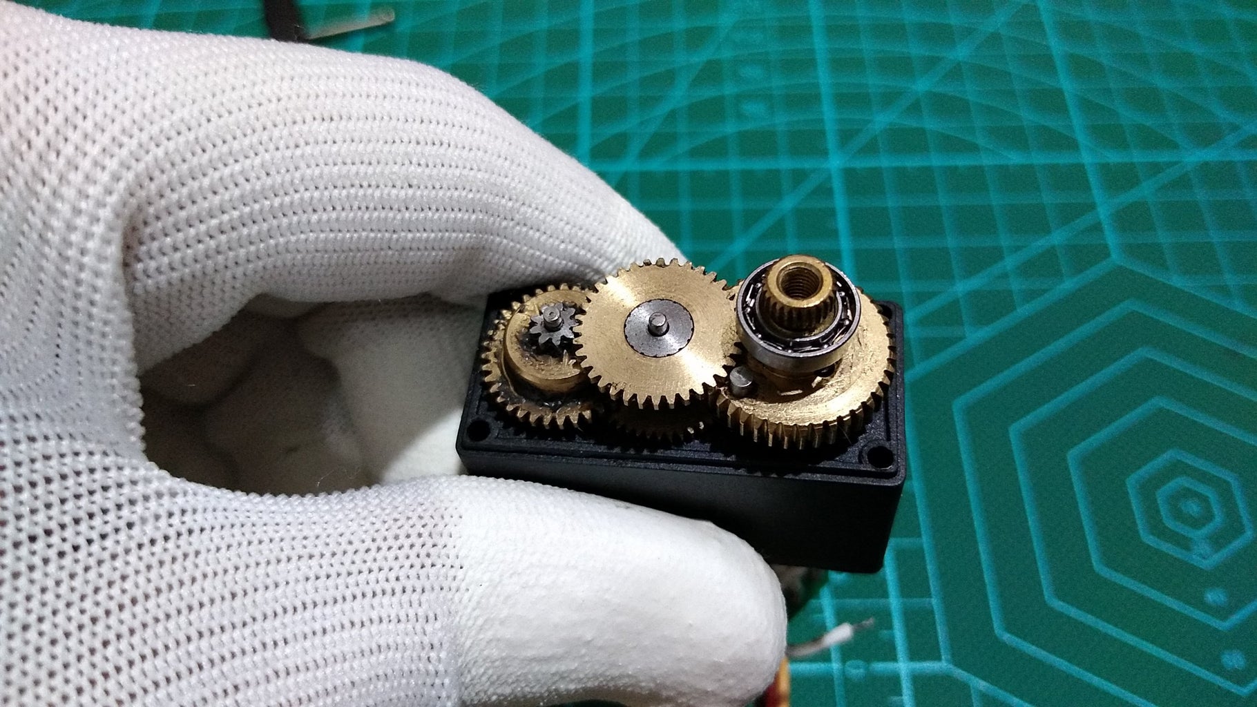 How to Control Servo Motor Arduino Tutorial : 4 Steps - Instructables