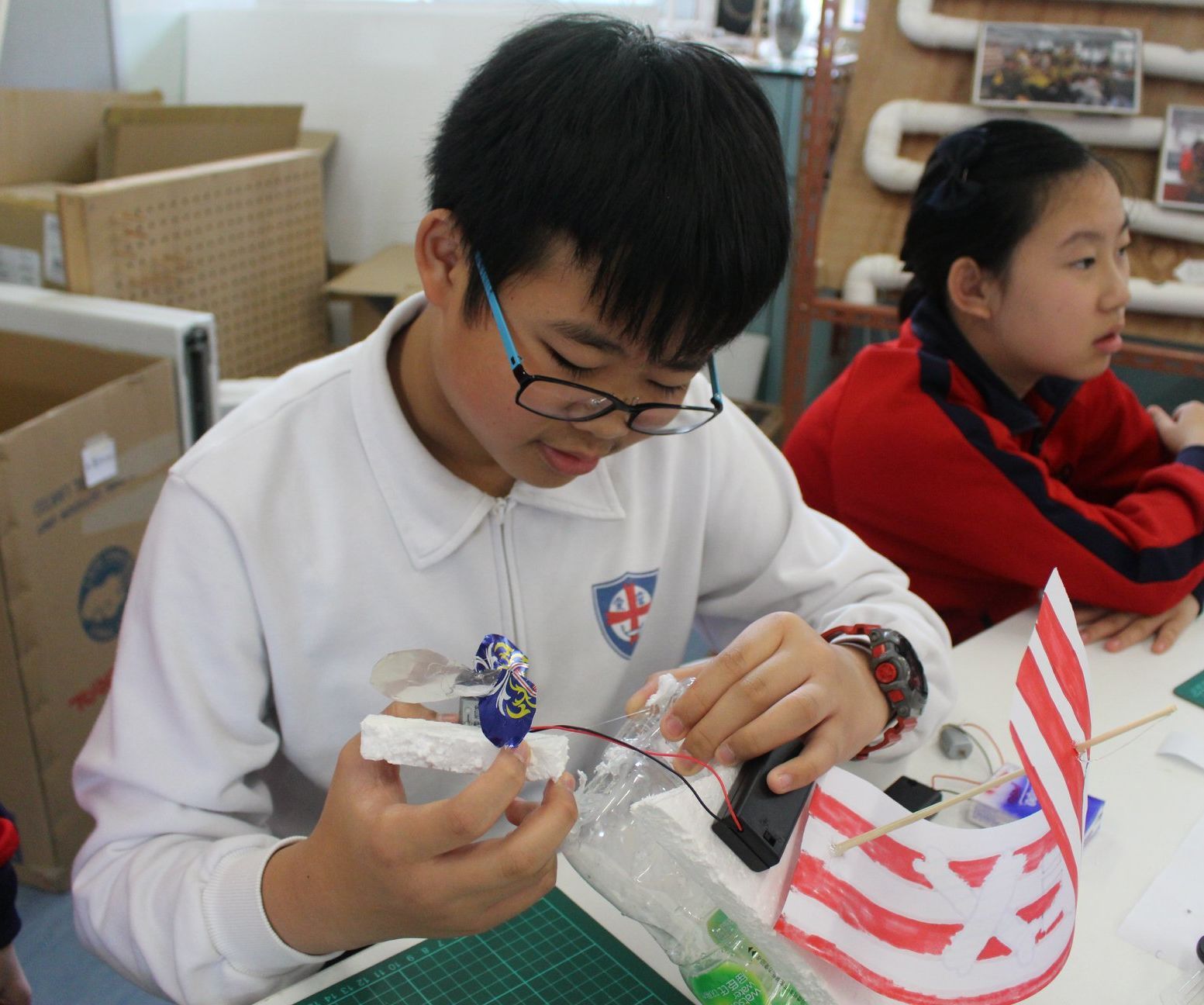 Make a Toy Boat From Recycled Materials